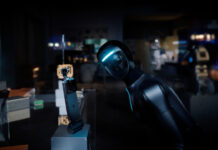 Hareketli kamera sistemine sahip Robot Phone ve Magic V6 geliyor