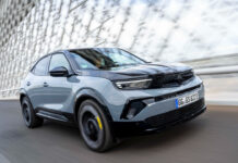 5.9 saniyede 100 km/s: Opel Mokka GSE sahneye çıktı