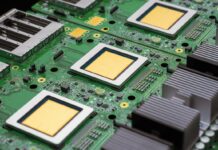 Google, “ajan çağı” için iki yeni ultra güçlü TPU tanıttı